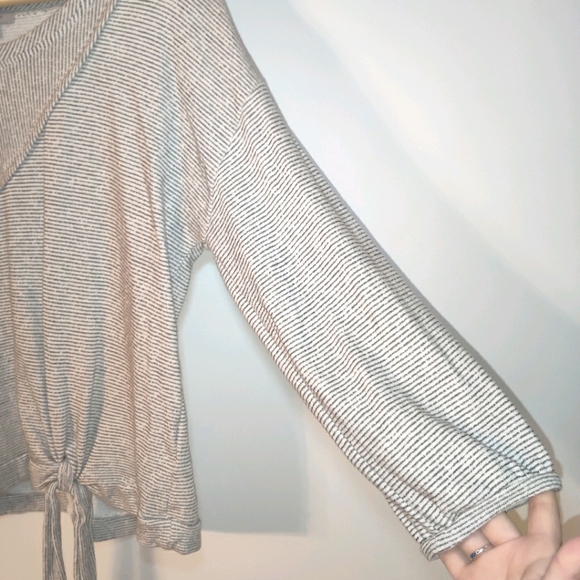 Grey & Gray Long Sleeve Tie Front Striped Top - Picture 6 of 12